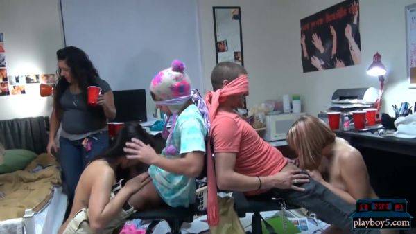 Wild Orgy Party With Horny College Teens In A Dorm Room - videomanysex.com on v0d.com