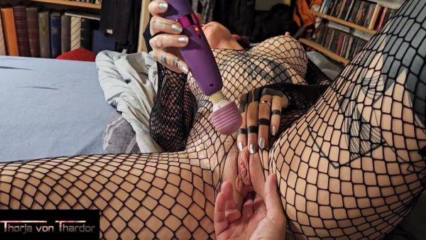 Fishnet Milf Gets Facefucked Before Huge Cumshot - In Vienna - hclips.com - Austria on v0d.com