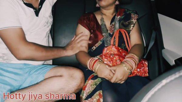 Desi Bhabhi Fucked Publicly In The Car With Indian Roleplay - desi-porntube.com - India on v0d.com
