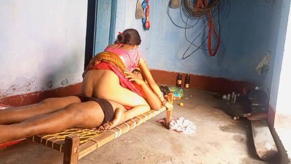 Deshi Village Bhabhi Outdoor Riding Sex Deshi Sex - desi-porntube.com - India on v0d.com