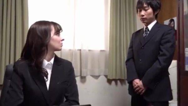 07902 Beautiful woman is in agony - hclips.com - Japan on v0d.com