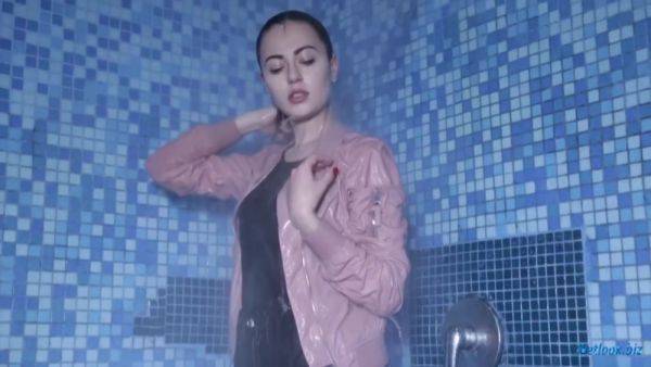 Wetlook 02 - hclips.com on v0d.com