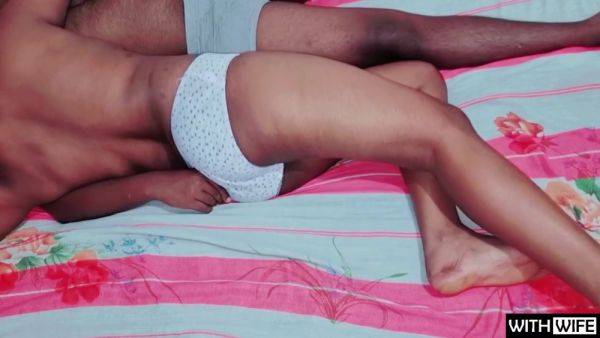 Cuckold Husband In වයෆය මය එකක නදගනන කමත කවද? - Sri Lankan Wants Share His Wife - desi-porntube.com - India - Sri Lanka on v0d.com