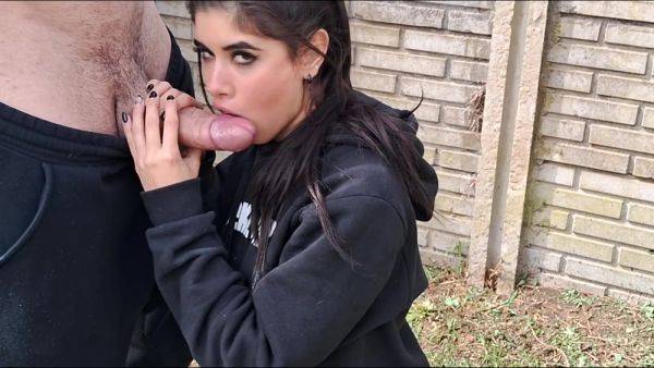 Outdoor Blowjob With Face Full Of Cum - hclips.com on v0d.com