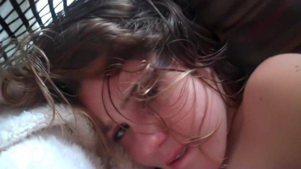 Cute Brunette Amateur Blowjob - hotmovs.com on v0d.com