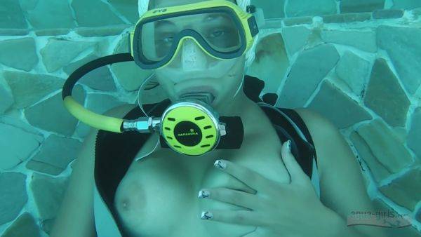 Mif Scuba Masterbation 022 - hclips.com on v0d.com
