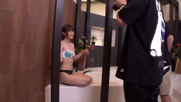 0002135_ミニ系スレンダーの日本人の女性が潮吹きするガン突き素人ナンパのパコパコ - txxx.com - Japan on v0d.com