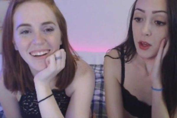 Lesbian Babes Playing And Eating Pussy On Cam - xhand.com on v0d.com