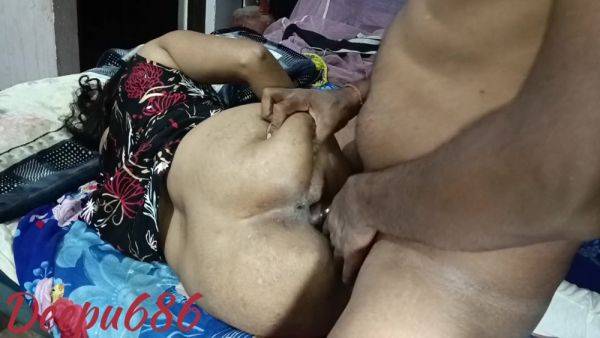 Chhoti Bahan Ne Bhai Ke Saath Bed Share Kiya Sister Sex With Elder Brother - hclips.com - India on v0d.com