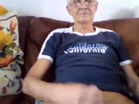Sexy grandpa - drtuber.com on v0d.com