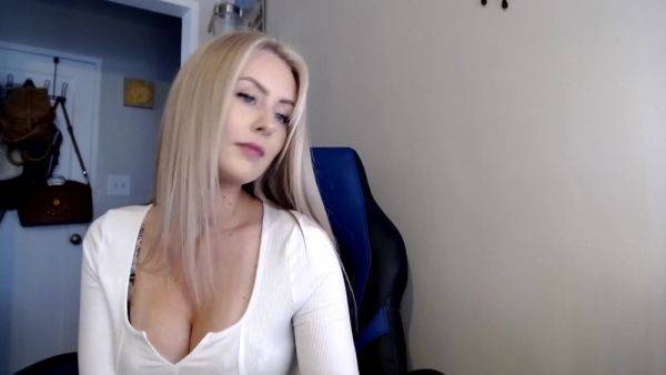Slim big natural boobs blonde milf webcam show - txxx.com on v0d.com