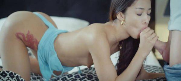 Lia Lin - Skinny babe with small tits gets an orgasm - inxxx.com on v0d.com