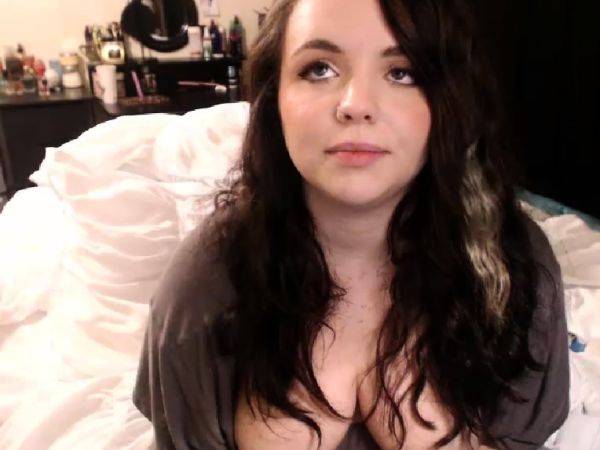 Brunette Solo Webcam Masturbation - drtuber.com on v0d.com