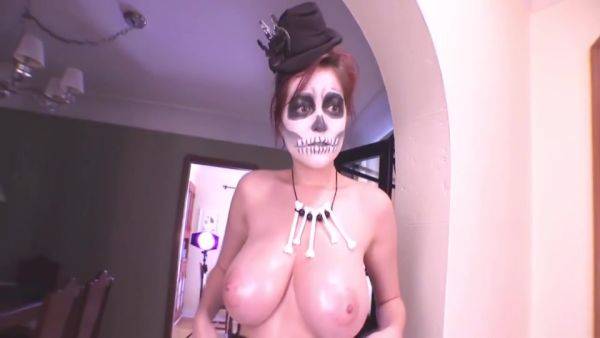 Her Oiled Up Ddd Natural Tits - Tessa Fowler - hclips.com on v0d.com