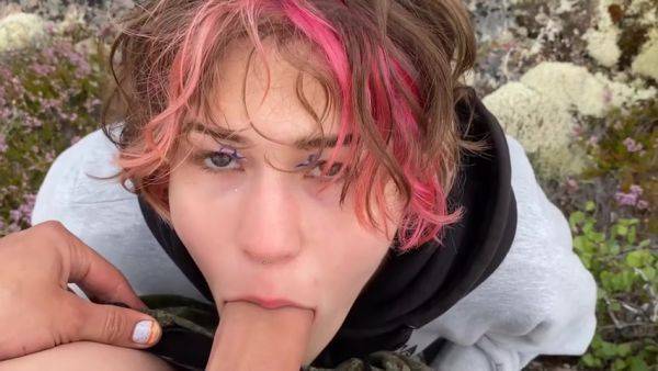 Remlic - Sex Sex Pa Sten, Smuk Pige I Naturen - hclips.com on v0d.com