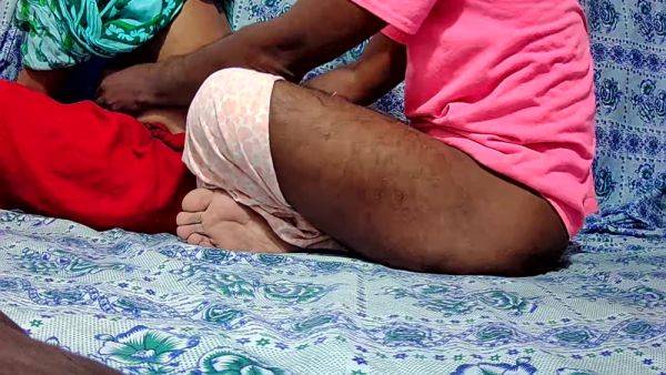 Dasi Anty And Uncle Sex In The Room - desi-porntube.com - India on v0d.com