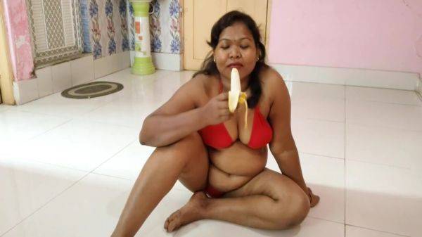 Indian Housewife Sexy Show 5 - desi-porntube.com - India on v0d.com