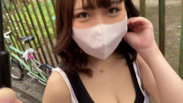 0002631_19歳の超デカチチ日本女性がエロハメ販促MGS19分 - hclips.com - Japan on v0d.com