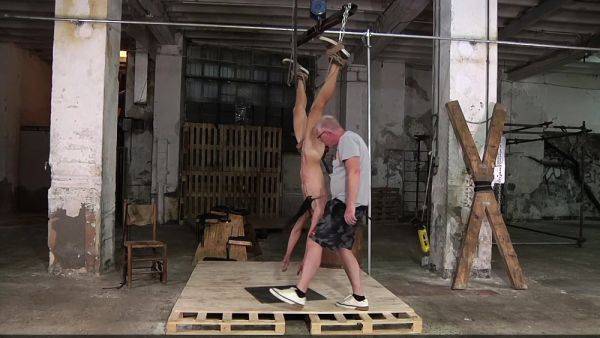 Galiel Swan endures flogging from dominant Sebastian Kane - drtuber.com on v0d.com