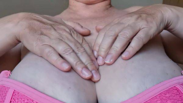 Huge Boobs In On Your Face Pov By Mariaold Milf - hclips.com on v0d.com
