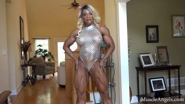 Kim Buck Female Muscle - upornia.com on v0d.com