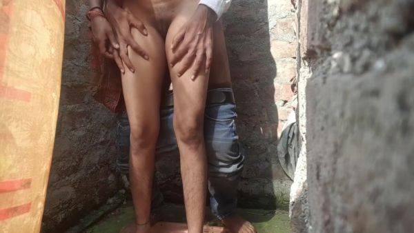 Indian Desi Erotic Bhabhi Fucks In The Openly Bathroom Outdoors With Hot Milf - desi-porntube.com - India on v0d.com