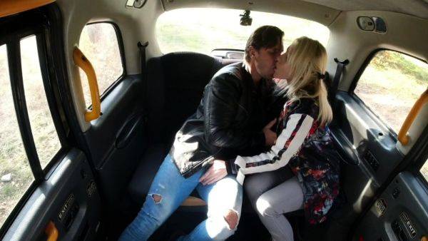 Sexy blonde widow got it hard in the taxi - drtuber.com - Czech Republic on v0d.com