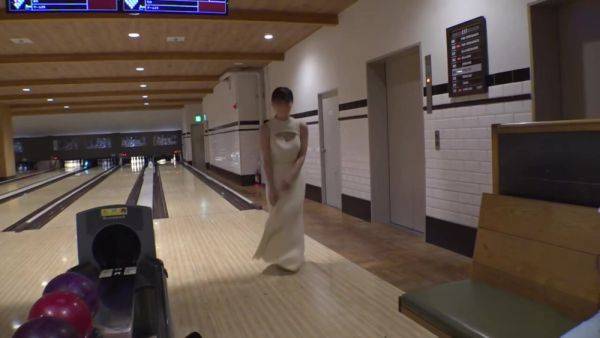 0001771_巨乳のスレンダー日本の女性が腰振り騎乗位する素人ナンパのハメハメ - hclips.com - Japan on v0d.com