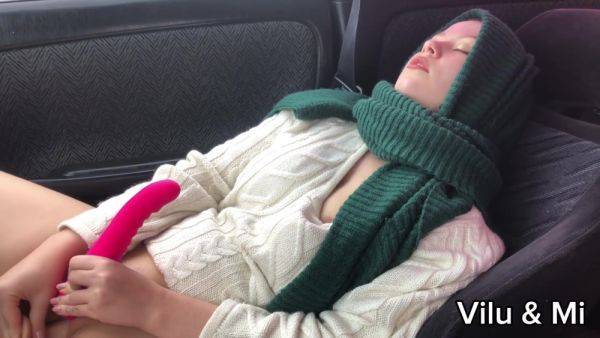 Catch Girl Masturbating In Car And Help Her To Cum - hclips.com on v0d.com
