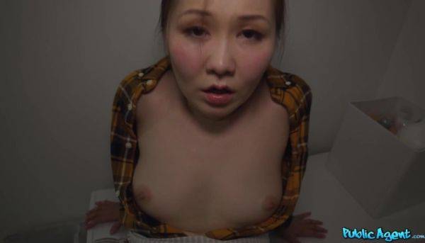Asian cutie Luna TrueLove gets boned in POV - xhand.com on v0d.com