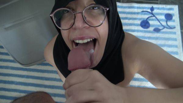 Big Tits Arab Teen Loves Cum In Her Face - desi-porntube.com on v0d.com