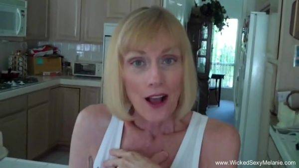 Granny Grind Her Pelvis Amateur Sex - hclips.com on v0d.com