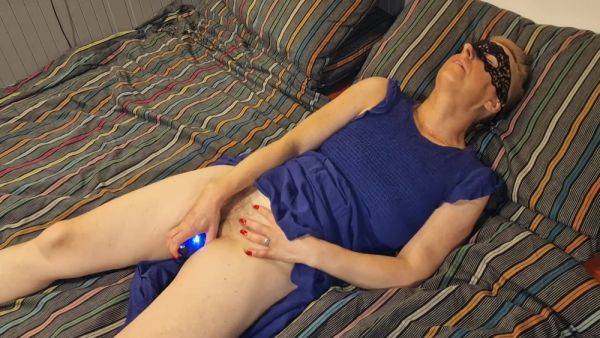 She Fucks Herself With A Huge Vibrator - hclips.com on v0d.com