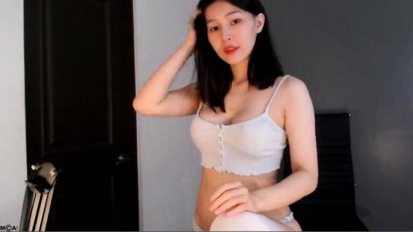 Japanese Babe Solo Online - drtuber.com on v0d.com