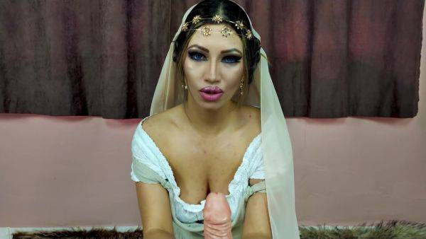 A Peasant Makes His Queen Pregnant - hclips.com on v0d.com