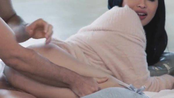 Asian babe climaxes during passionate lovemaking session - upornia.com on v0d.com