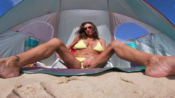 Rachel Lee Hh22 Beach Day Turns Into Masturbate And Squirt Day! Public Beach Nude - hclips.com on v0d.com