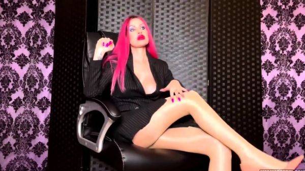 Lady Mesmeratrix – BUSINESS WOMAN RIPOFF - drtuber.com on v0d.com