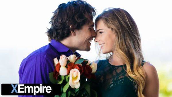 Pretty Blonde wt Banging Body Smashes Hunk On 1st Date - txxx.com on v0d.com