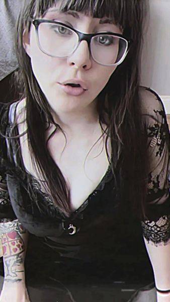 Hottest brunette solo webcam masturbation 2 - drtuber.com on v0d.com