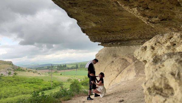 A Real Pickup Girl On An Excursion Excursion Turned Into A Quick Sex On A Beautiful Landscape - hclips.com on v0d.com