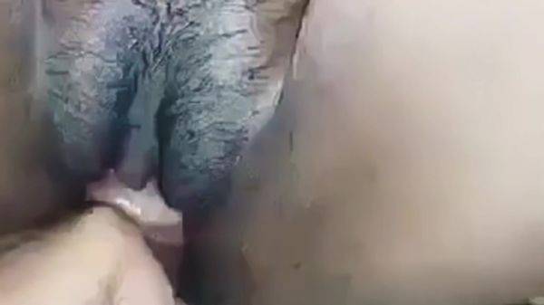 Having Sex With Husbands Friend In A Romantic Way In Bead Room - desi-porntube.com on v0d.com