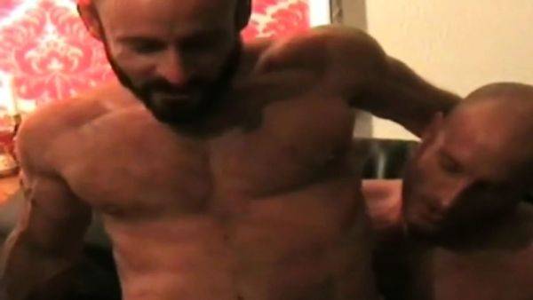 German amateur hunk barebacked by BF - drtuber.com on v0d.com