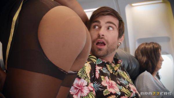 LaSirena69 and Hazel Grace pleasuring lucky dude on plane - xhand.com on v0d.com