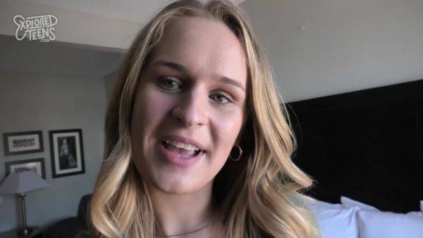 Big Titties On This Brand New Teen Newbie - hclips.com on v0d.com