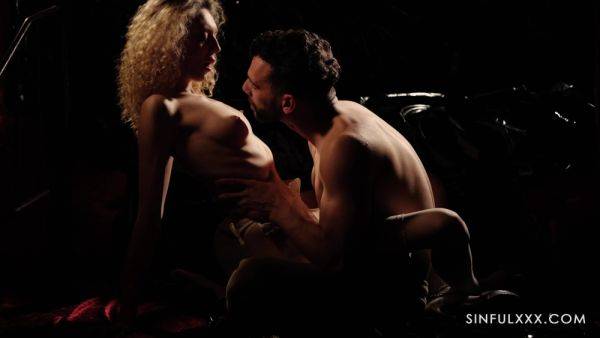 Curly blonde plays erotic smashing inches of huge dick down her holes in a very sensual round - hellporno.com on v0d.com