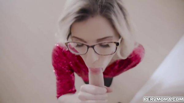 Stepson Kissing His Hot Stepmoms Milf Clit In The Kitch - hotmovs.com on v0d.com