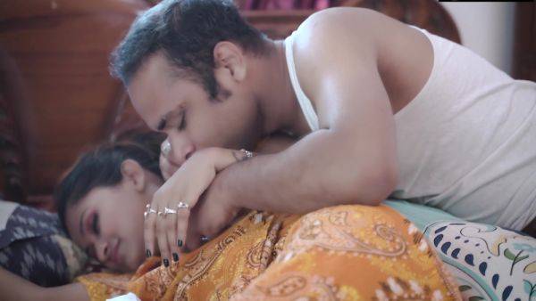 Desi Bhabhi Full Night Romance With Her Debar When Her Husband Was Not At Home Full Movie - desi-porntube.com on v0d.com