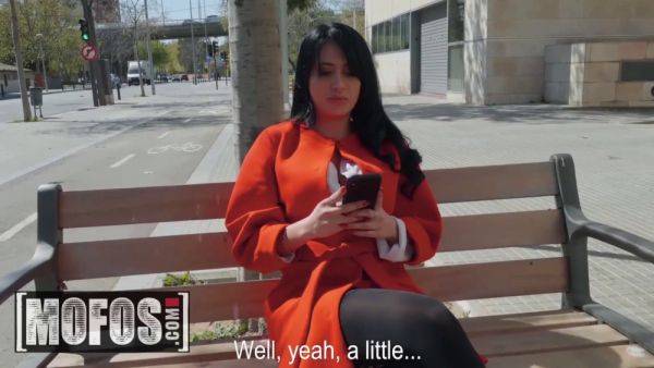Linda Gonzalez's Euro Publick Pickup Art - Watch her busty boobs bounce as she gets facialized and takes a huge load in her mouth - sexu.com on v0d.com