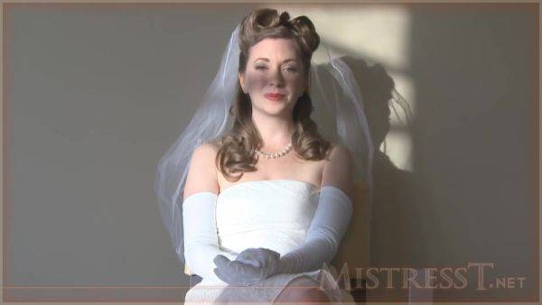 Cuckolded On Your Wedding Day - hotmovs.com on v0d.com